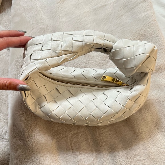 BOTTEGA VENETA Mini Jodie - Picture 10 of 14